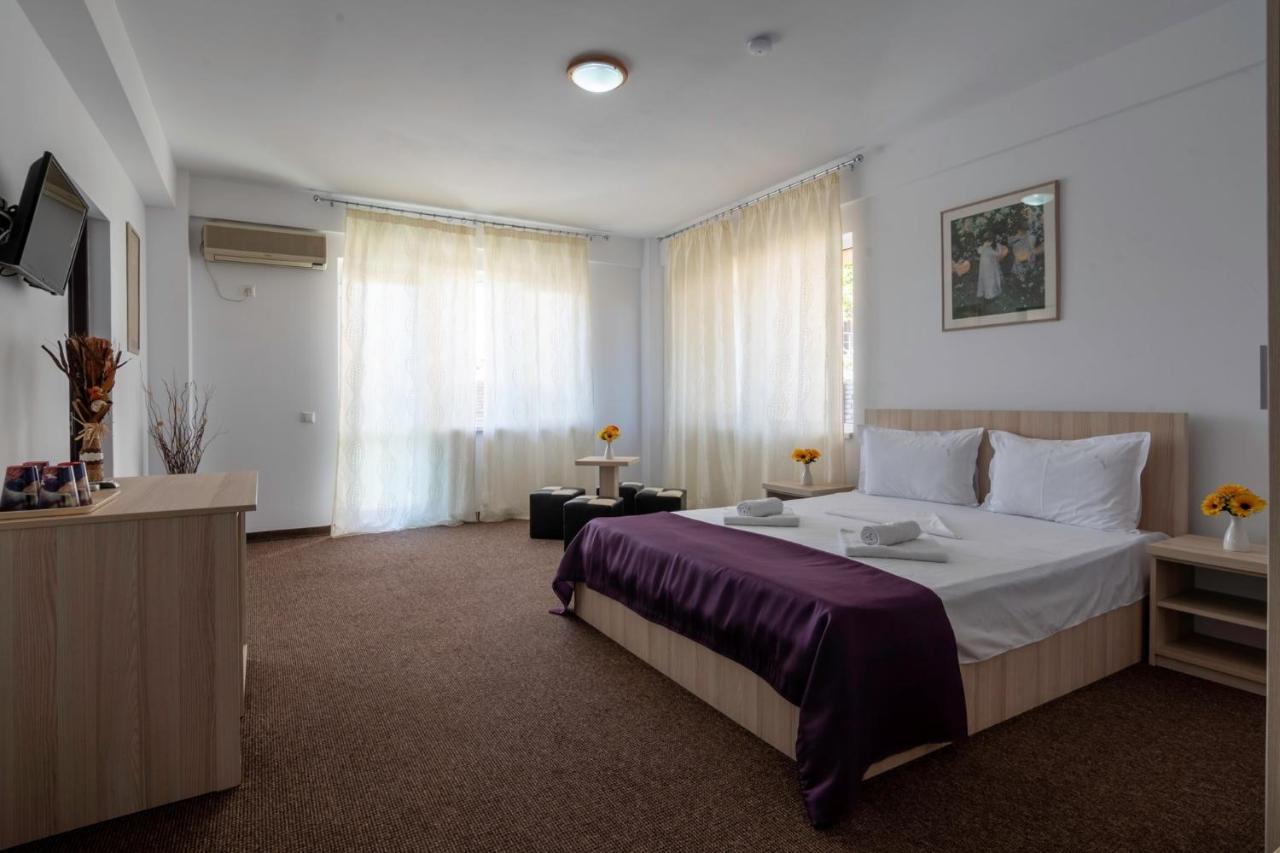 Casa El Greco Hotell Costinesti Exteriör bild
